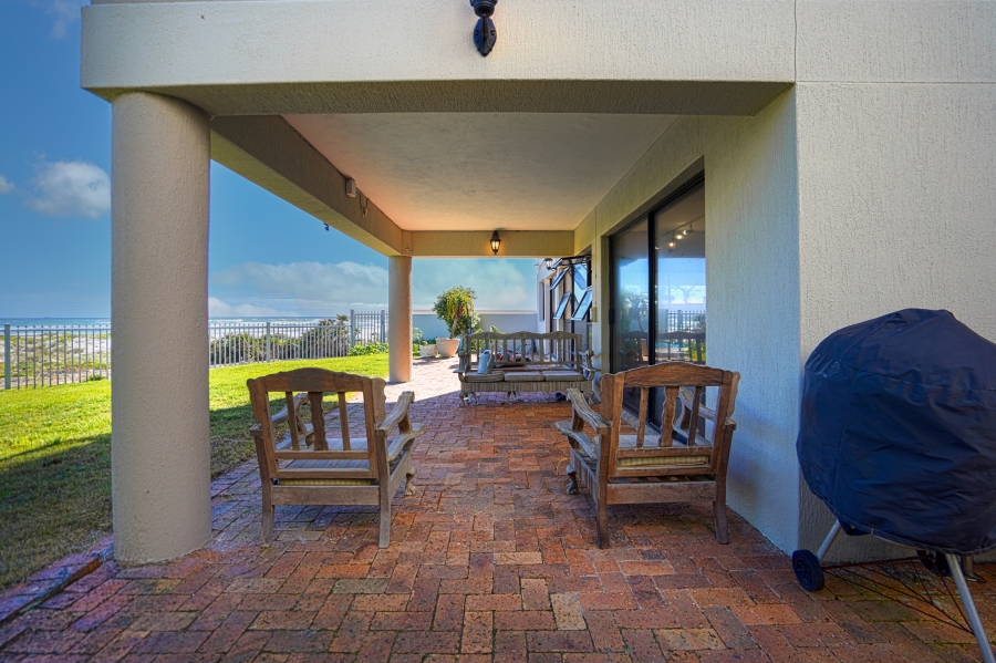 4 Bedroom Property for Sale in Van Riebeeckstrand Western Cape